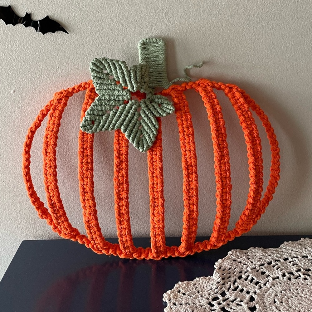 Macrame pumpkin wall hanging
